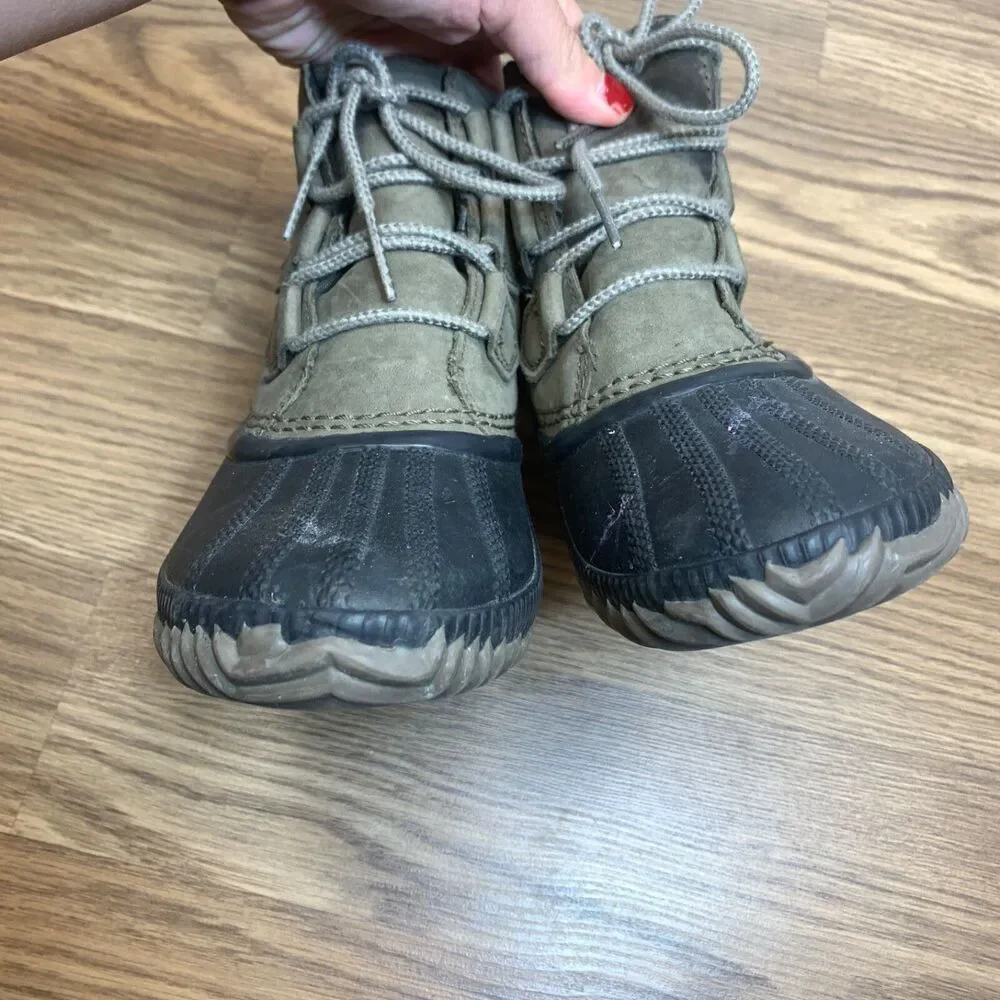 Sorel Womens Size 7.5‎ Out N About Plus NL2133 Boot Alpine Tundra Olive Green